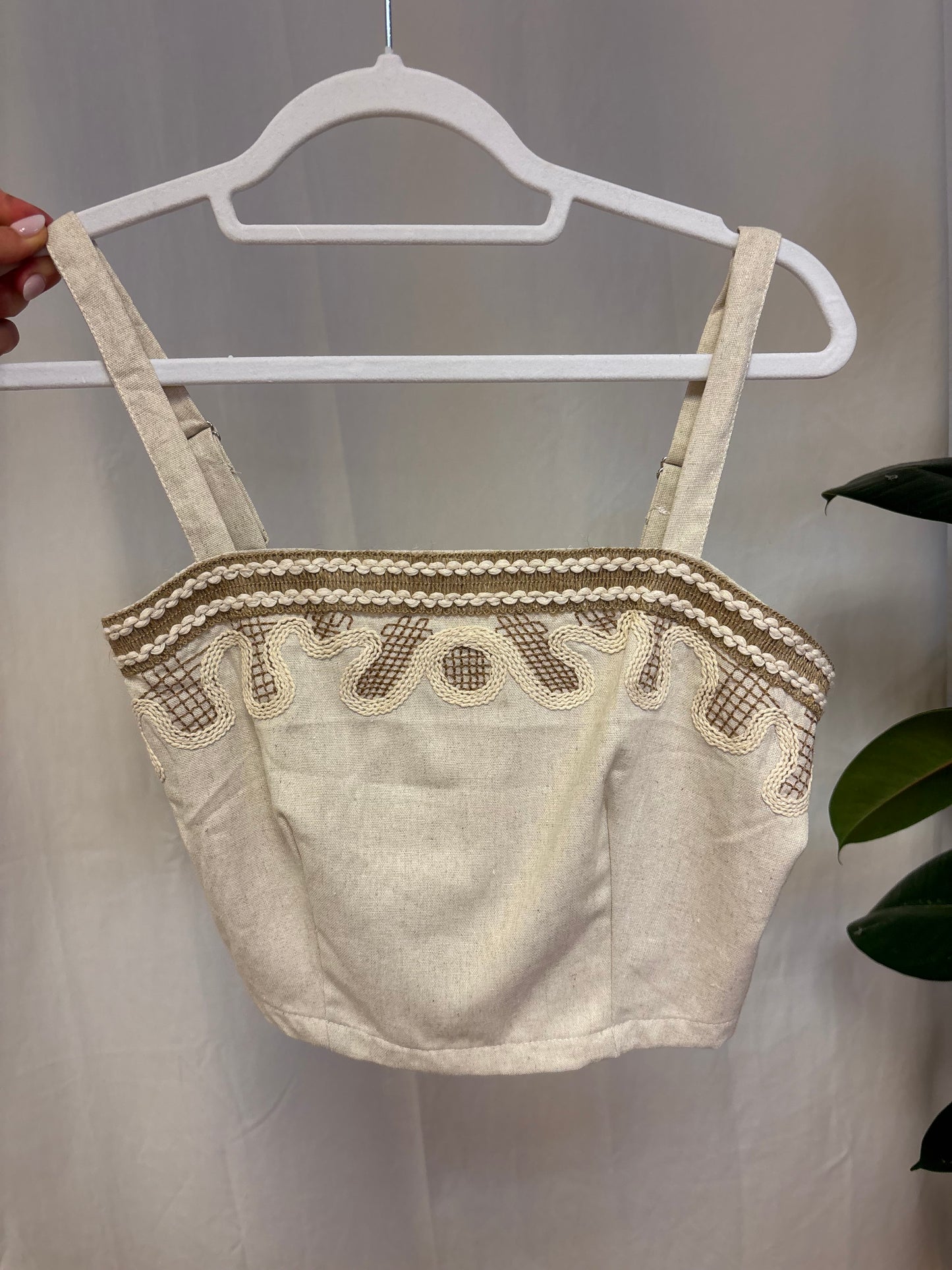 Crop Top mit Stickung