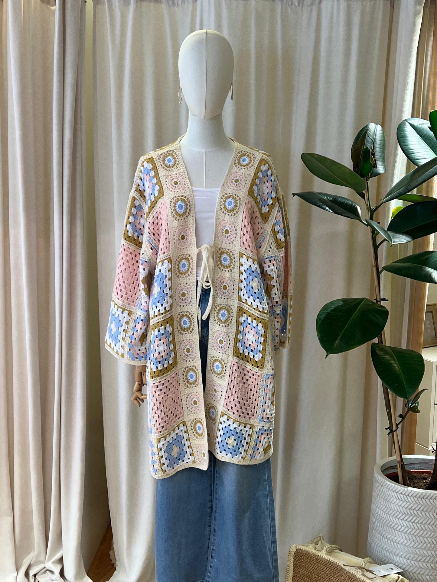 Bunter Cardigan Rosa und gelb