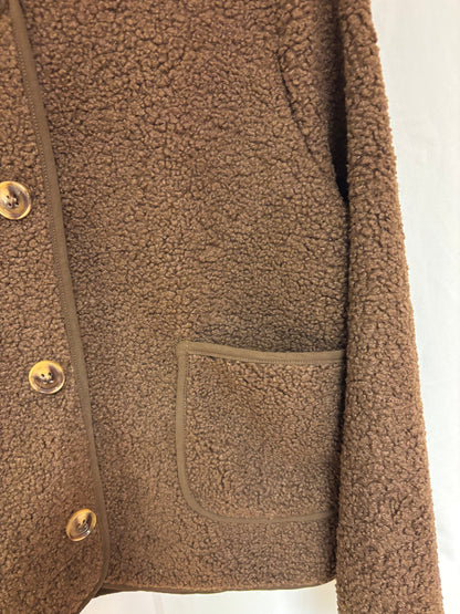Teddyjacke mit Knöpfen