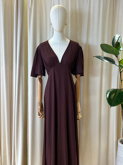 Braunes Maxikleid mit Schmetterlingsärmeln