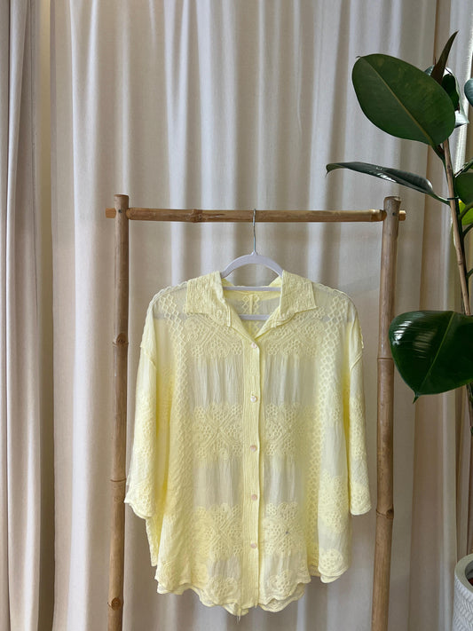 Hemdbluse mit Stickung