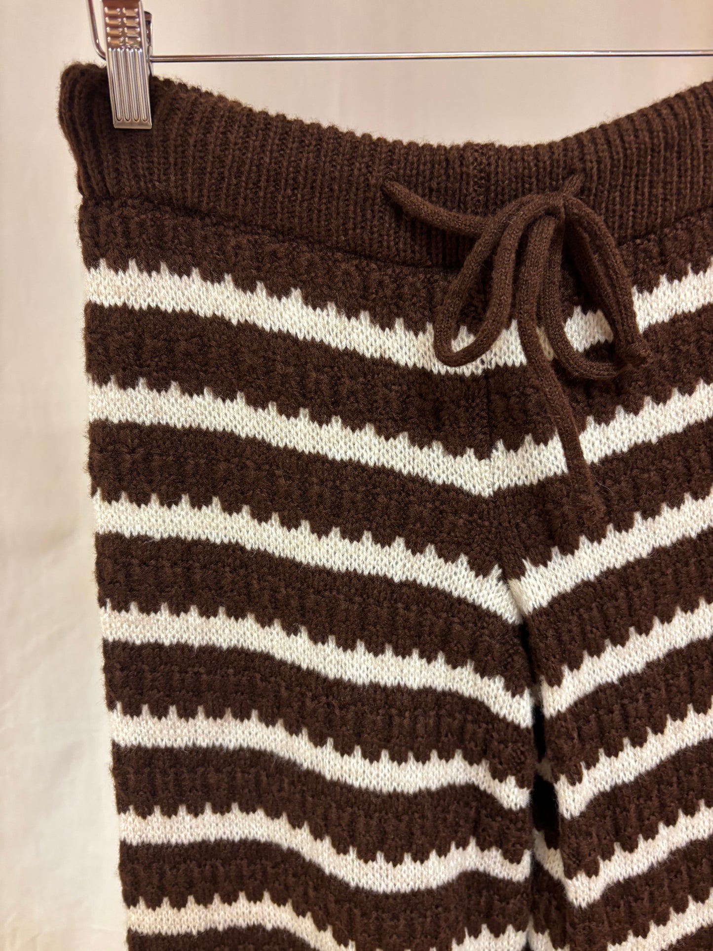 Gestreifte Strickhose
