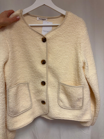 Teddyjacke mit Knöpfen