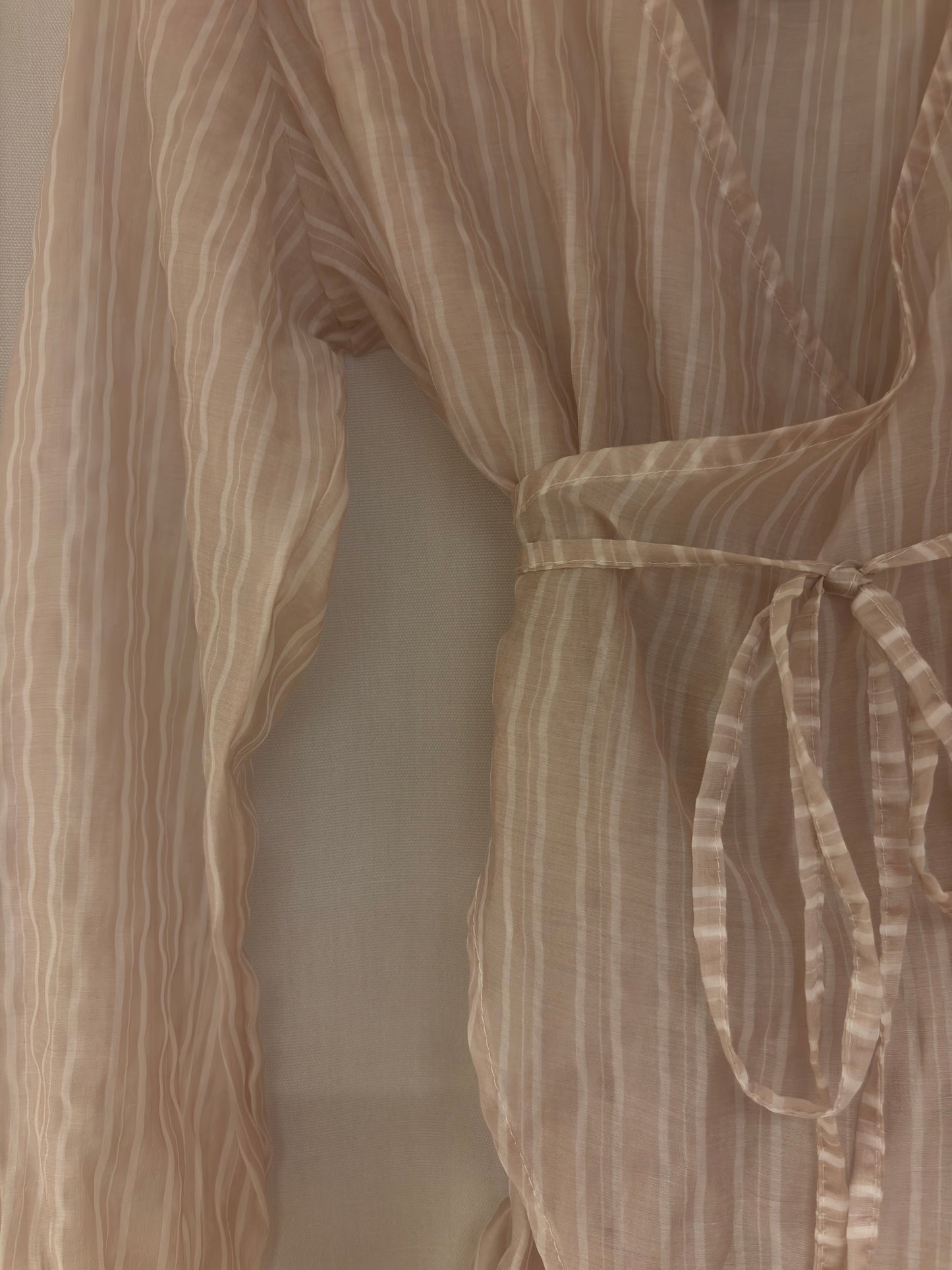Gestreifte Wickelbluse rosa & beige