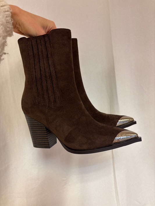 Braune Cowboy Stiefeletten mit silberne Kappe