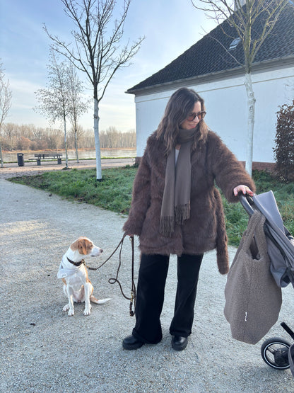 Brauner Kunstfellmantel mit Gürtel