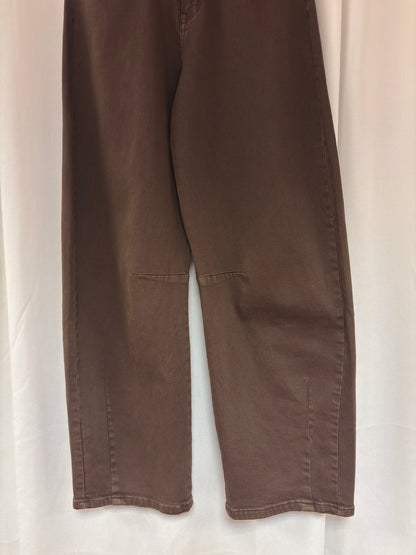 damen barell jeans nahaufnahme bequemer schnitt baumwolle 